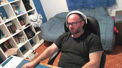 ravingr3d3 online show from 05-17-26, 08:49