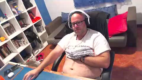 ravingr3d3 online show from 06-18-26, 11:09