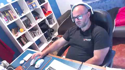 ravingr3d3 online show from 06-23-26, 09:18