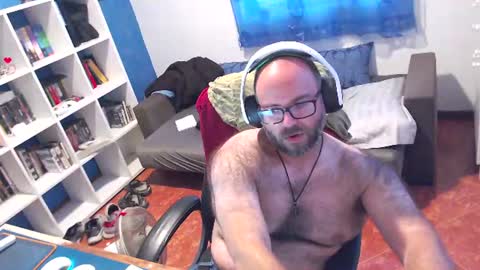 ravingr3d3 online show from 07-09-26, 02:43