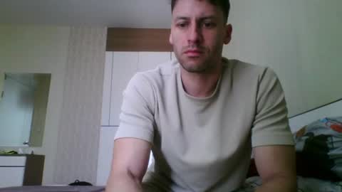 Snapshot of rawdr3 chatting on 06-17-26, 06:16 rawdr3 online show from 06-17-26, 06:16
