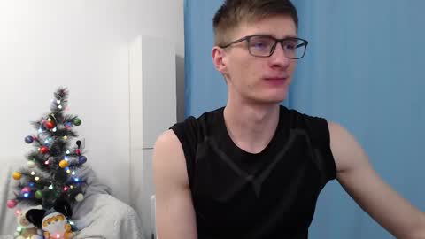 Snapshot of ray_booy chatting on 12-14-25, 06:34 Ray Booy online show from 12-14-25, 06:34