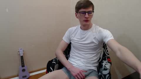 Snapshot of ray_booy chatting on 02-15-26, 08:27 Ray Booy online show from 02-15-26, 08:27