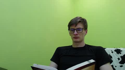 Snapshot of ray_booy chatting on 03-17-26, 08:56 Ray Booy online show from 03-17-26, 08:56