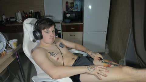 Snapshot of ray_hill chatting on 12-05-24, 05:59 Ray online show from 12-05-24, 05:59