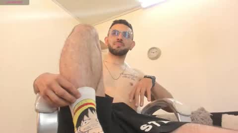 rayan_ortiz online show from 11-19-25, 03:50