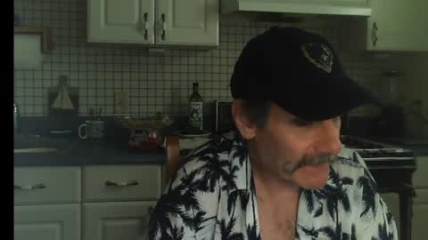 Snapshot of raylene4u2 chatting on 07-28-26, 07:39 Ray online show from 07-28-26, 07:39