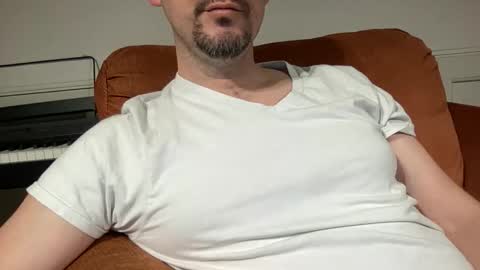 rayos789 online show from 04-10-26, 03:56