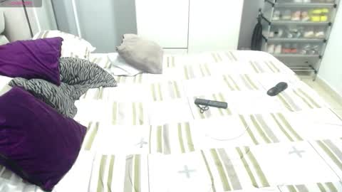 Snapshot of raysajoness chatting on 12-03-25, 01:46 raysajoness online show from 12-03-25, 01:46