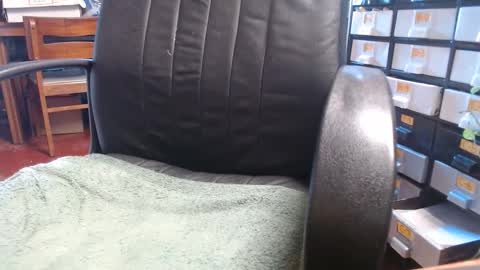 Ray online show from 01-01-25, 03:03