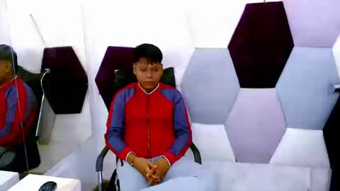 Snapshot of raystewart_ chatting on 10-18-25, 02:36 raystewart online show from 10-18-25, 02:36