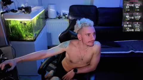 Rayzel online show from 02-04-26, 12:05