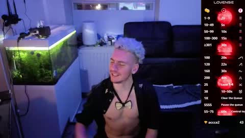 Rayzel online show from 02-15-26, 12:07