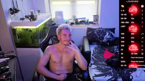 Rayzel online show from 02-23-26, 03:20