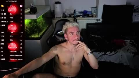 Rayzel online show from 05-04-26, 11:56