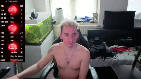 Rayzel online show from 05-09-26, 05:40