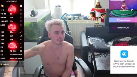 Rayzel online show from 05-16-26, 10:36