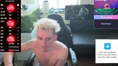 Rayzel online show from 05-22-26, 03:39