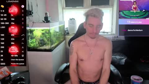 Rayzel online show from 06-02-26, 05:04
