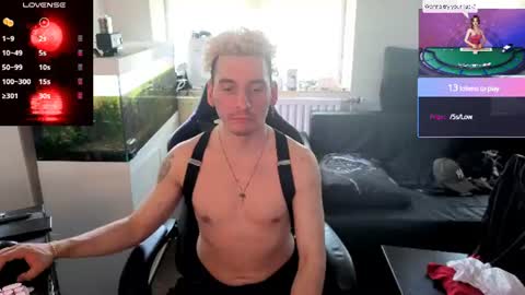 Rayzel White online show from 07-02-26, 12:11