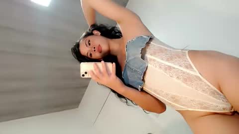 Snapshot of raze_fuckzx chatting on 09-16-25, 11:17 cindy online show from 09-16-25, 11:17
