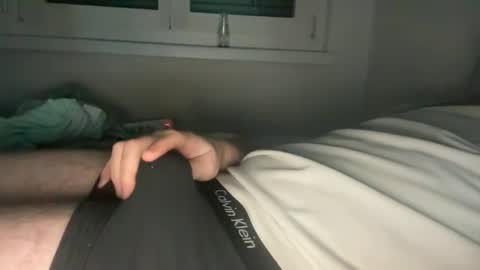 Snapshot of rbnaustiiin chatting on 01-01-25, 06:27 rbnaustiiin online show from 01-01-25, 06:27