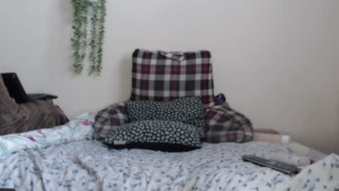 Snapshot of real_36_dd chatting on 01-22-25, 03:51 Fannie online show from 01-22-25, 03:51