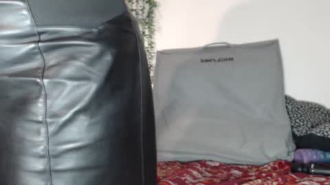 Snapshot of real_36_dd chatting on 03-01-25, 11:04 Fannie online show from 03-01-25, 11:04