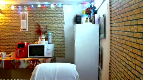 real_coupl3 online show from 01-31-26, 07:45