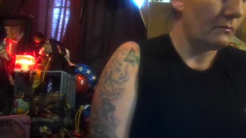 Snapshot of reallyredrum69th chatting on 10-01-25, 08:59 reallyredrum69th online show from 10-01-25, 08:59
