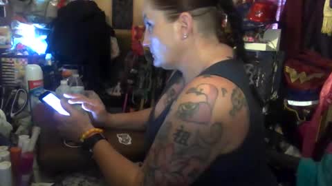 Snapshot of reallyredrum69th chatting on 11-21-25, 05:55 reallyredrum69th online show from 11-21-25, 05:55