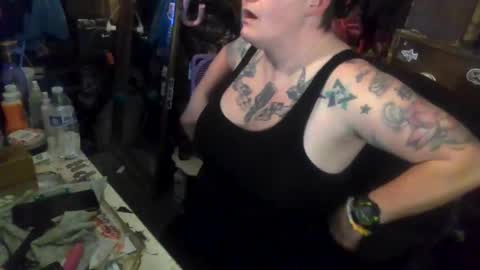 Snapshot of reallyredrum69th chatting on 01-15-26, 05:45 reallyredrum69th online show from 01-15-26, 05:45
