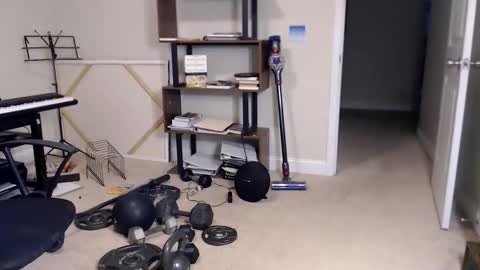 Snapshot of realreyblack chatting on 10-27-25, 07:51 Rey online show from 10-27-25, 07:51