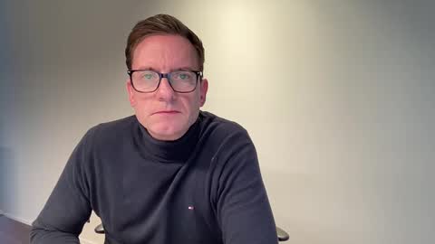 realstuff_ online show from 12-11-24, 02:44