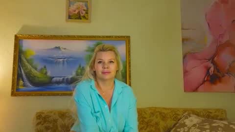 Snapshot of reasonforpassion_ chatting on 01-17-26, 03:39 Im a little sick. Ill be back soon. online show from 01-17-26, 03:39