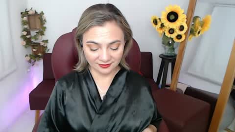 Snapshot of rebeca_milf chatting on 06-28-26, 01:28 REBECA online show from 06-28-26, 01:28