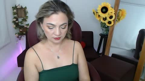 Snapshot of rebeca_milf chatting on 07-06-26, 02:14 REBECA online show from 07-06-26, 02:14