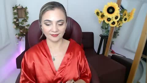 Snapshot of rebeca_milf chatting on 07-11-26, 03:04 REBECA online show from 07-11-26, 03:04
