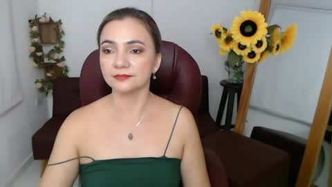 Snapshot of rebeca_milf chatting on 07-20-26, 02:41 REBECA online show from 07-20-26, 02:41