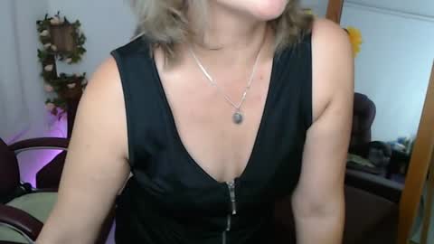 Snapshot of rebeca_milf chatting on 07-21-26, 02:30 REBECA online show from 07-21-26, 02:30