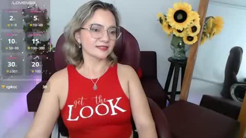 Snapshot of rebeca_milf chatting on 07-28-26, 08:12 REBECA online show from 07-28-26, 08:12
