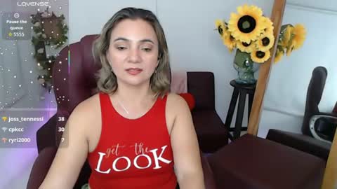Snapshot of rebeca_milf chatting on 07-28-26, 09:03 REBECA online show from 07-28-26, 09:03