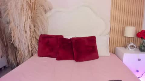 rebeca_taylor_ online show from 07-10-26, 08:33