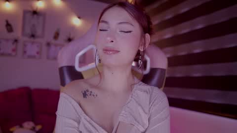 Rebeca  online show from 10-24-25, 03:52