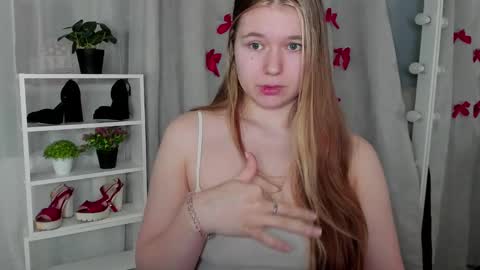 Snapshot of rebecca_____ chatting on 02-09-25, 06:26 rebecca_____ online show from 02-09-25, 06:26