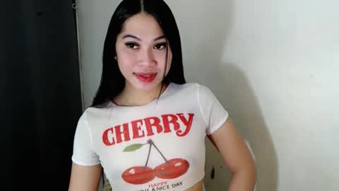 Snapshot of rebecca_slutt chatting on 10-12-25, 06:23 its me asian rebecca online show from 10-12-25, 06:23