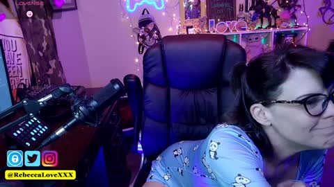 Snapshot of rebeccalovexxx chatting on 02-03-25, 09:07 Rebecca Love online show from 02-03-25, 09:07