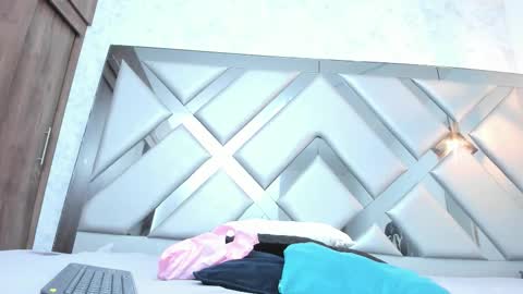 Snapshot of rebeccamitchell_ chatting on 02-22-26, 01:42 rebeccamitchell_ online show from 02-22-26, 01:42