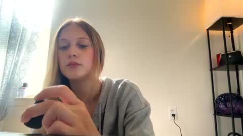 rebeccascottx online show from 08-05-26, 09:39