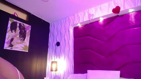 Snapshot of rebeka_baker chatting on 03-11-25, 12:11 REBEKA online show from 03-11-25, 12:11